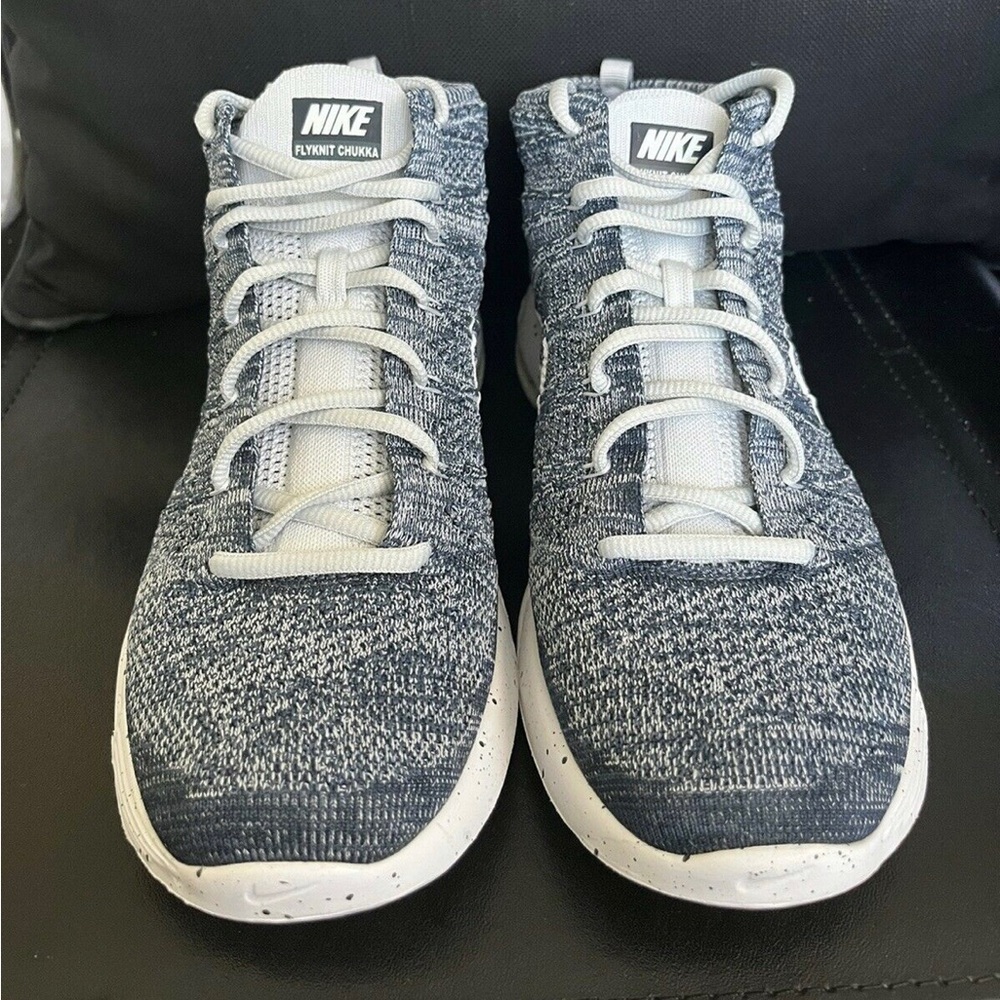 New Men’s Nike Flyknit Chukka Shoes Size 10